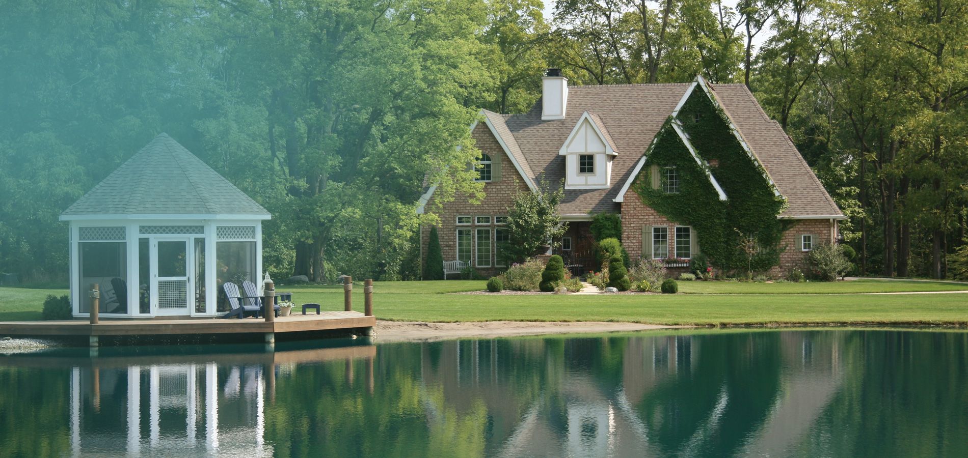 Colonial Homes exterior