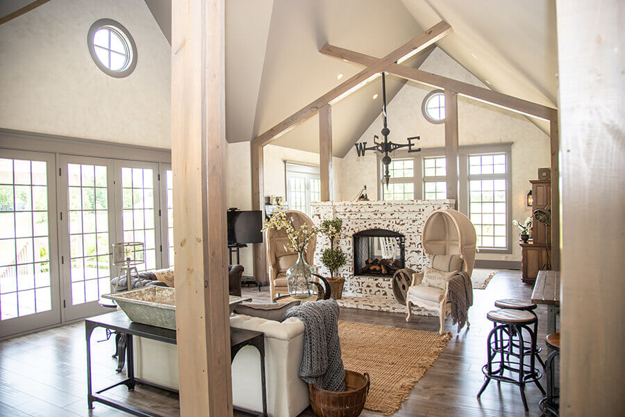 Colonial Homes Exposed Wood Beams